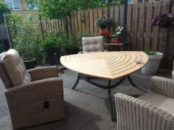 Hartman Triangular Classic Gartentisch 170x170x170x74,5 cm